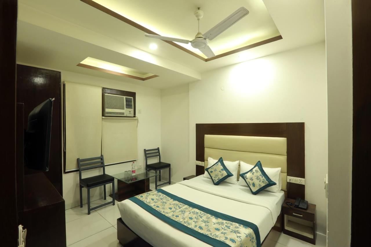 Qualia Suites At Delhi Airport Bed & Breakfast *